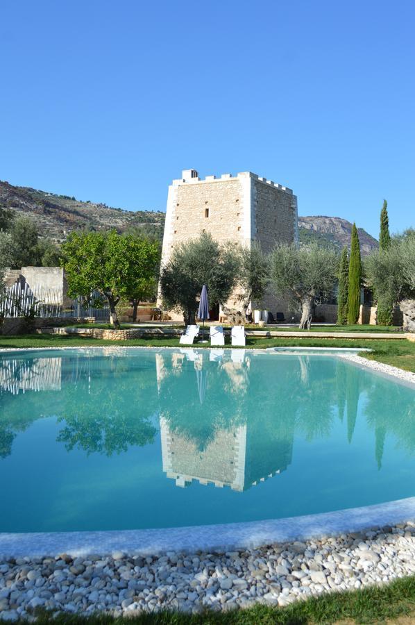 Hotel Torre Santamaria Resort マッティナータ エクステリア 写真